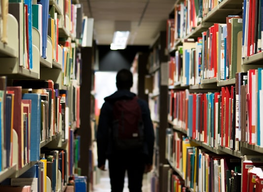 How to Choose the Right Online Degree Program: A Complete Student Guide
